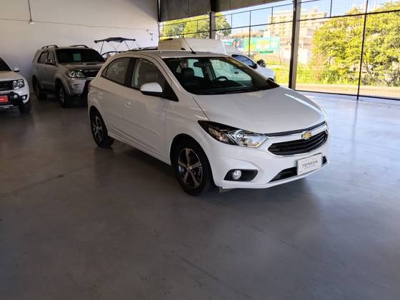 CHEVROLET ONIX 1.4 MPFI LTZ 8V FLEX 4P MANUAL CHEVROLET ONIX 1.4 MPFI LTZ 8V FLEX 4P MANUAL